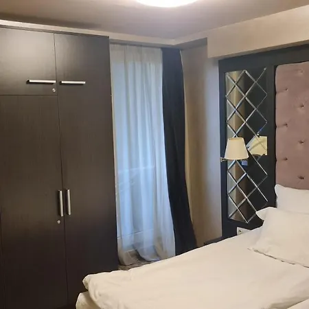 Апартамент Roma 1 At Royal Велинград