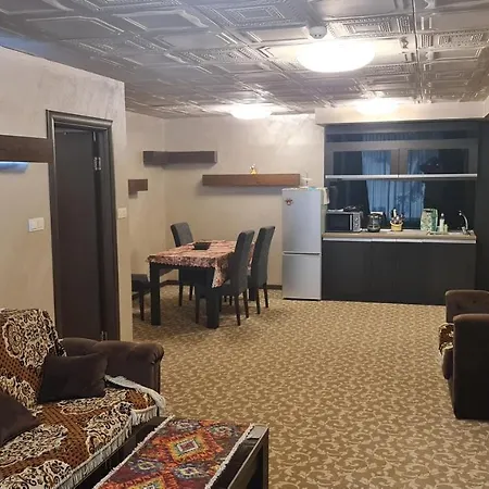 Roma 1 At Royal Apartmán *