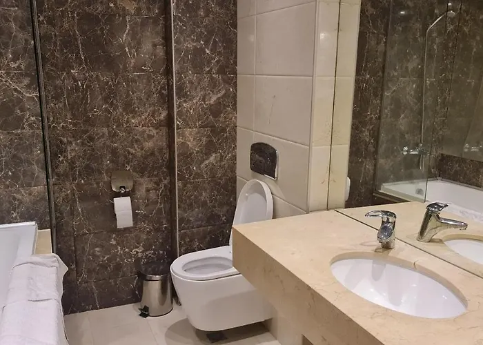 Roma 1 At Royal Apartmán *